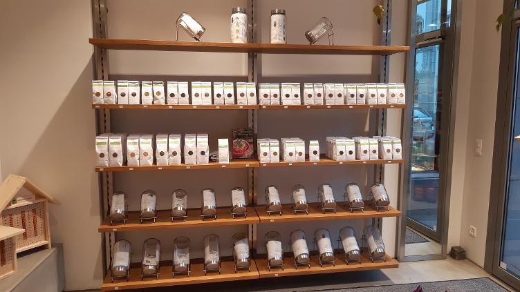 Neu Eröffnet, Laden Luzern
